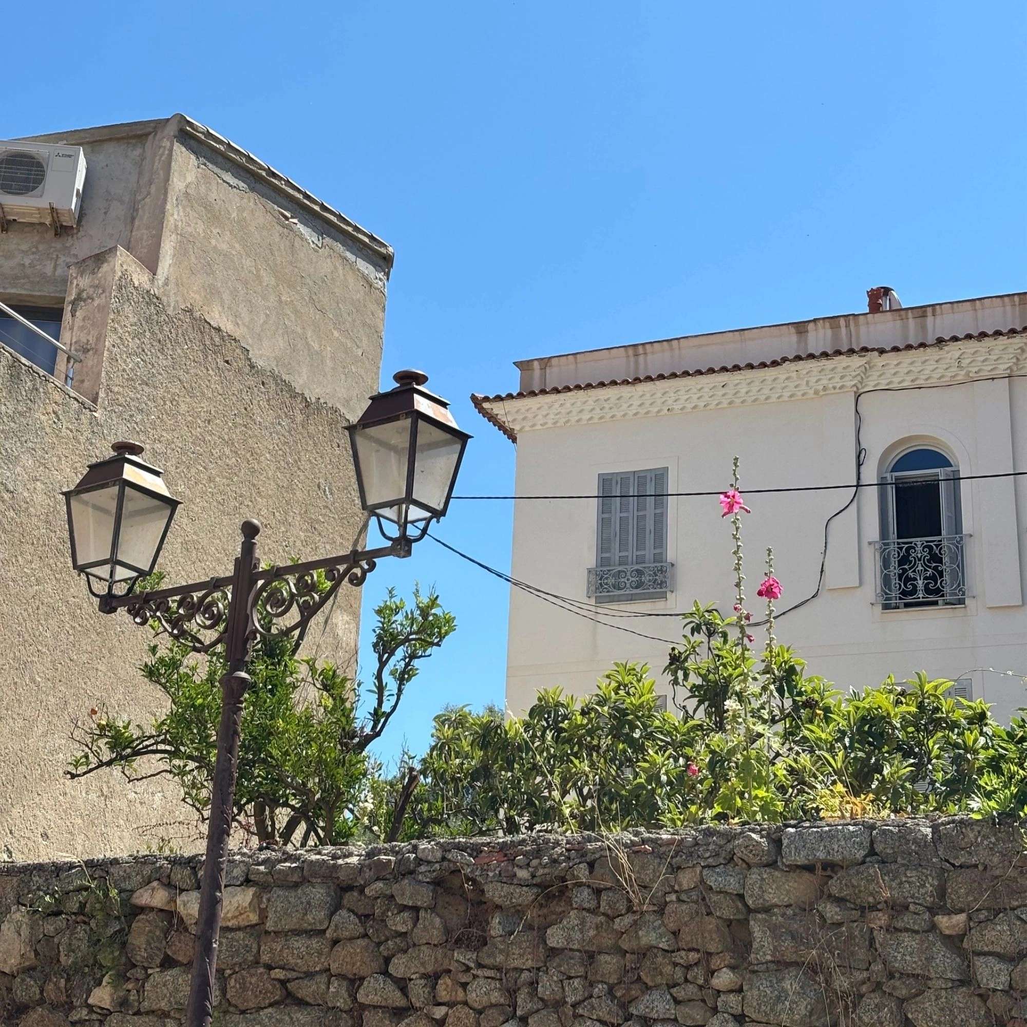 Alt à définir